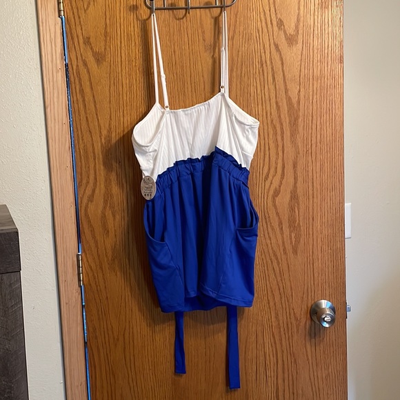 Women’s Summer Romper - Picture 2 of 2